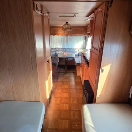 Schutzhaus אתר קמפינג Boltigen